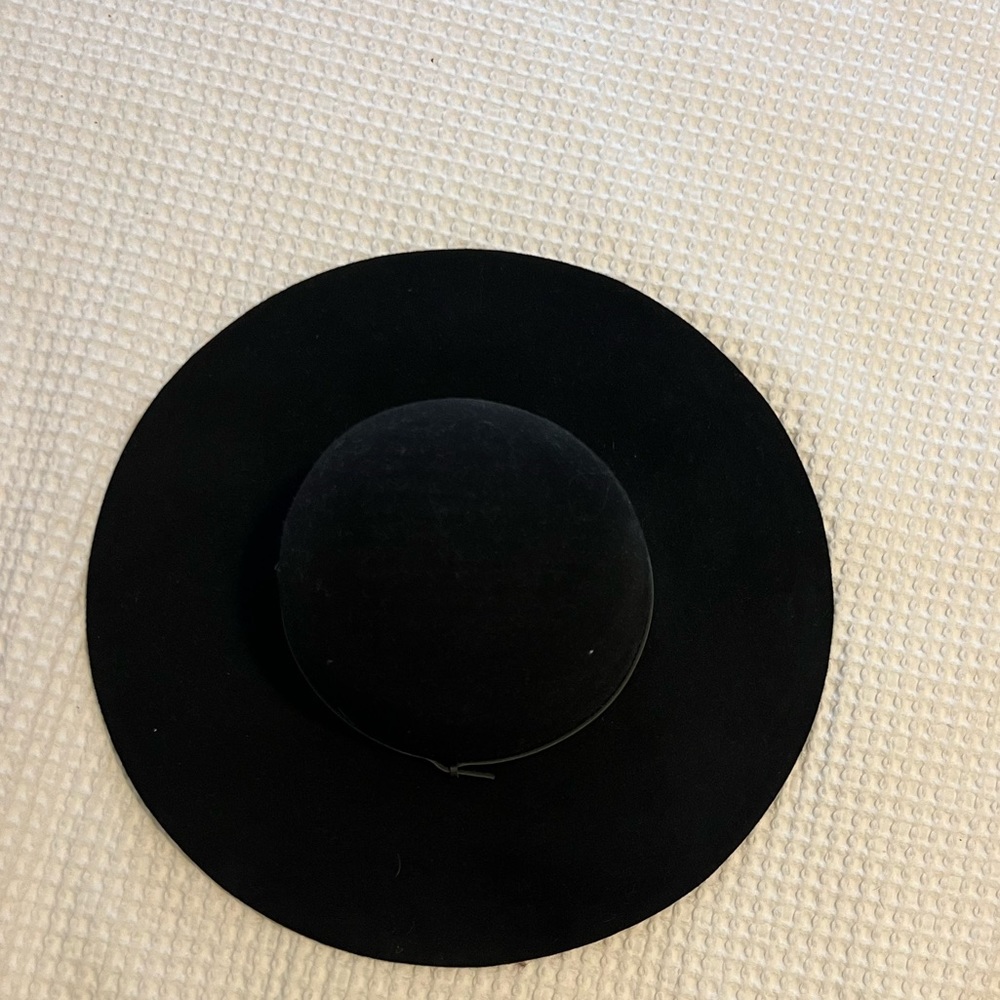 Gigi Pip hat.